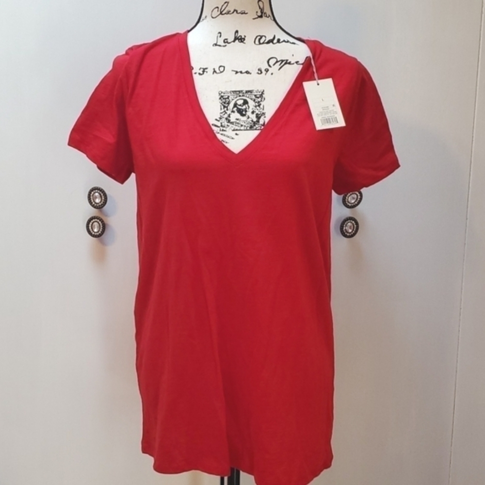 A New Day-Women's Red Vneck Short-sleeved Tshirt Top Sz.Large